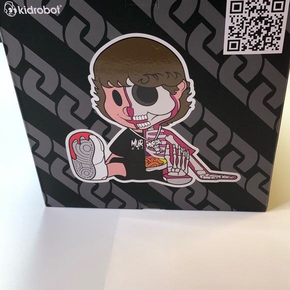 Murda Beatz x Kidrobot 8” Grayscale Vinyl Toy LE - Picture 7 of 10